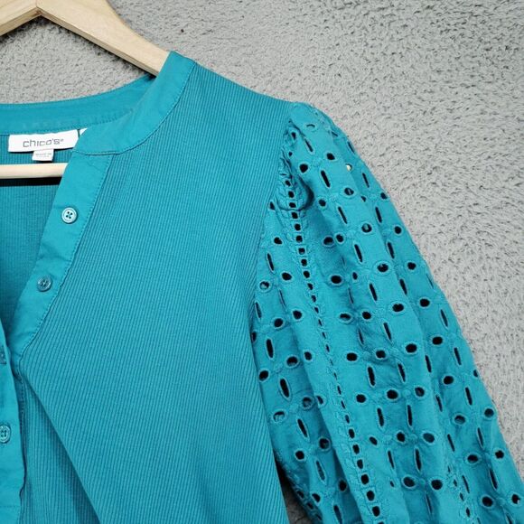 Chico's Pagoda Blue Ribbed Knit Eyelet Henley Top 1/2 Button Womens Size 1 - Picture 3 of 16